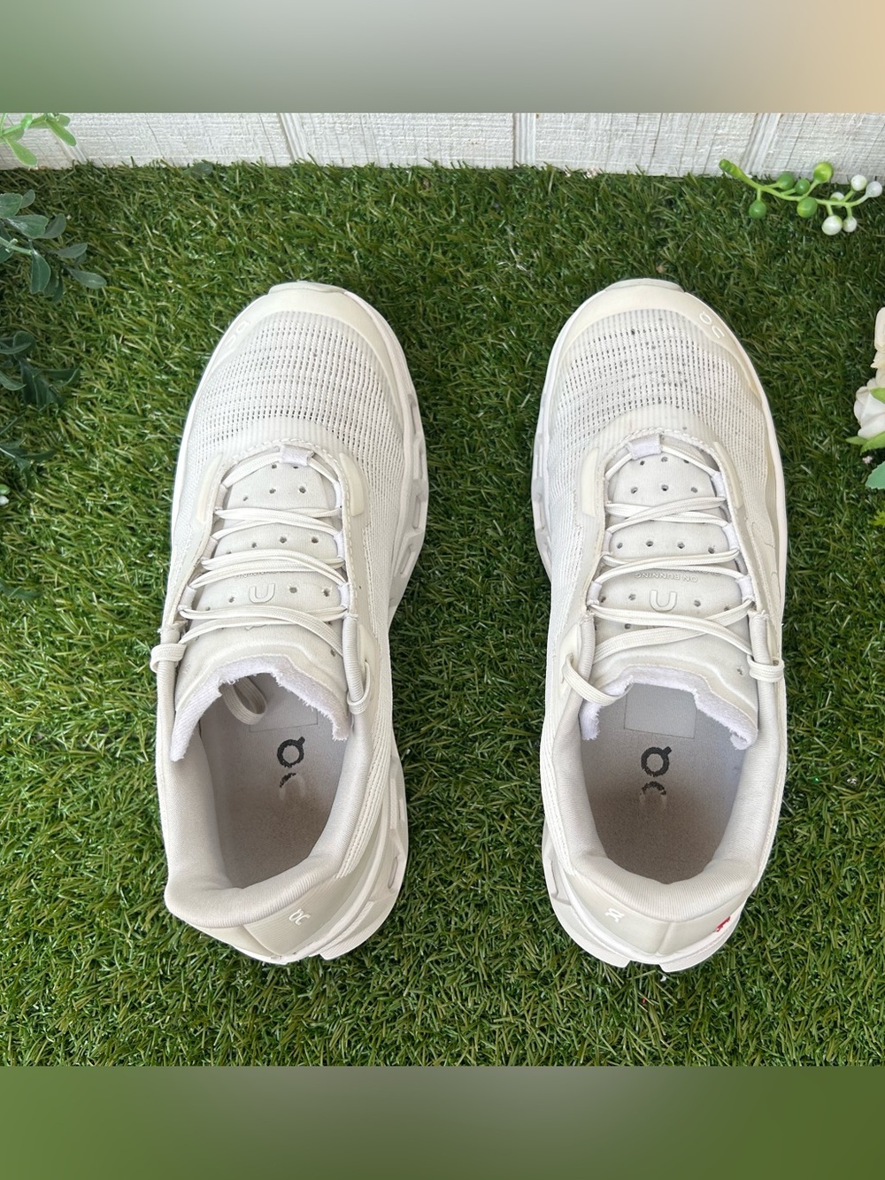On Running Cloudmonster Void women Sneakers —White | White Sz 6 gently used
$170 - Picture 12 of 16